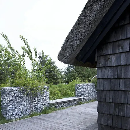 Cozy Thatched House Surrounded By Nature In Thy טהיסטד
